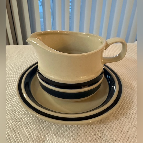 Estate Other - VTG ESTATE Creamer Blue Ceramic Gravy Boat with Saucer